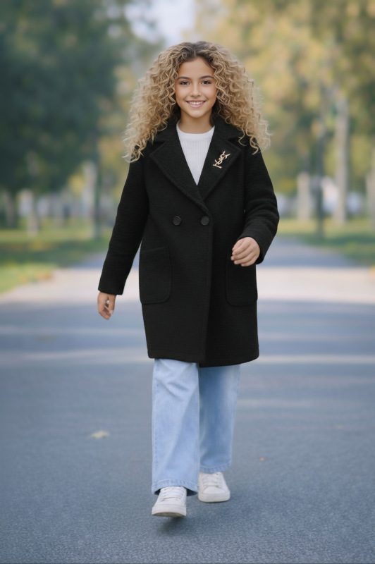 Čierný jarný/jesenný kabát baranček