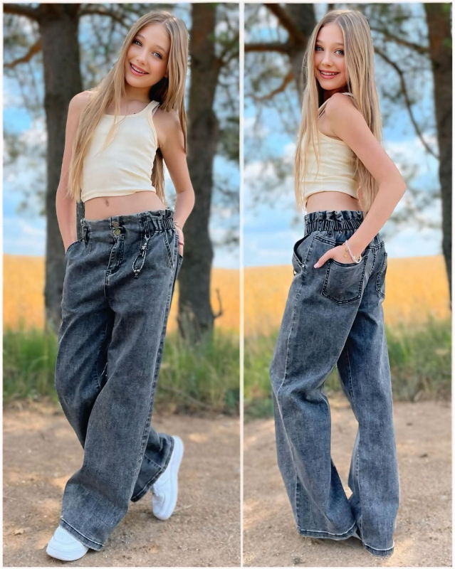 Čierna rifle s príveskom