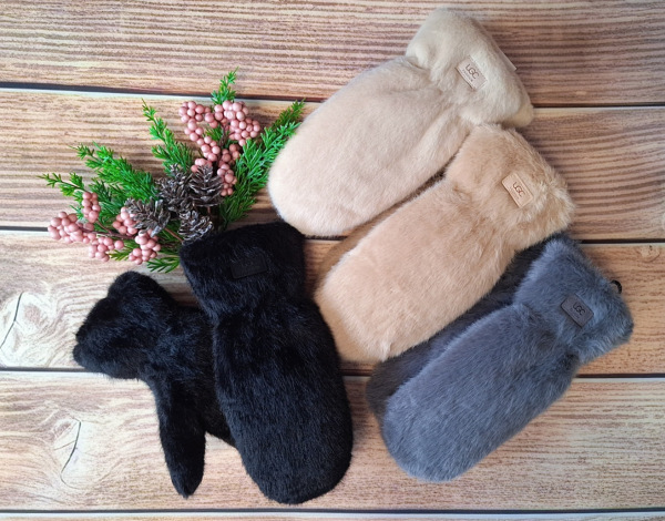 Teplé kožušinové rukavice s jedným prstom